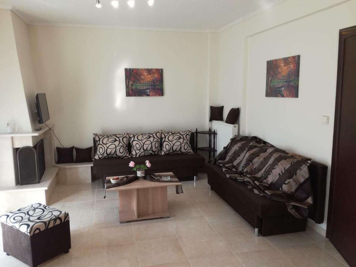 Jordan'S 4Th Appartment At Néa Mihanióna Kültér fotó