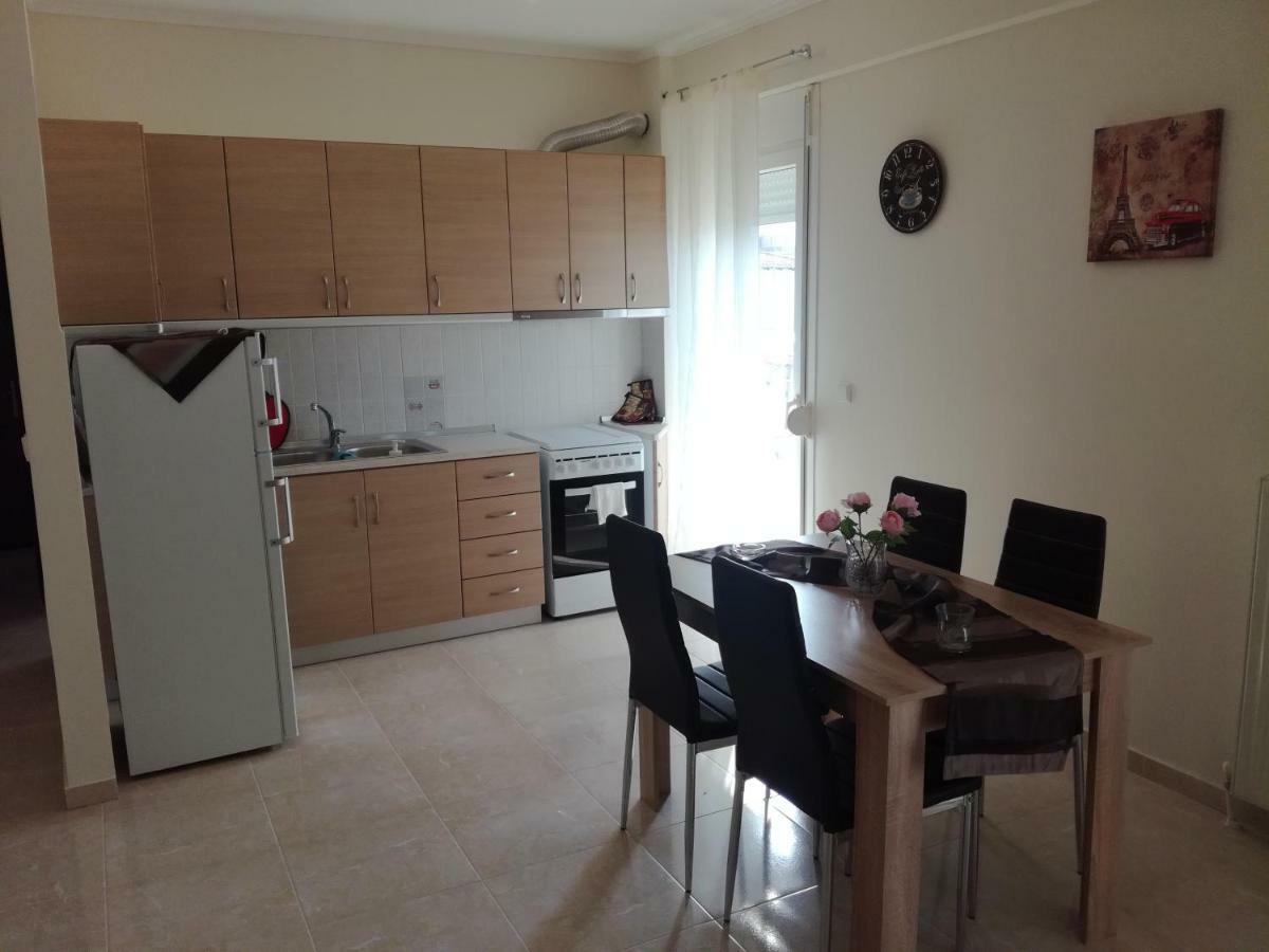 Jordan'S 4Th Appartment At Néa Mihanióna Kültér fotó