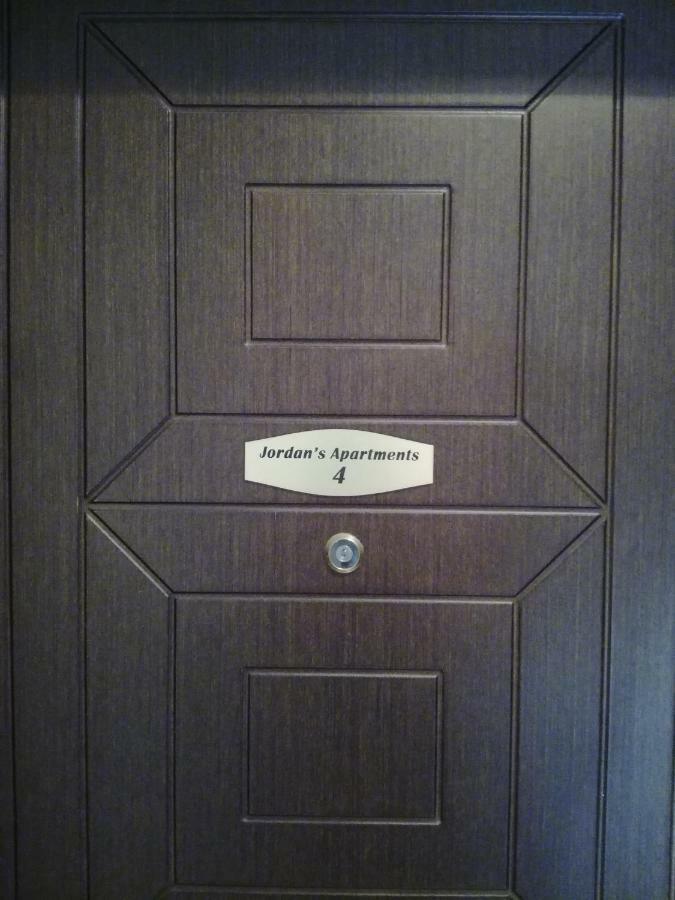 Jordan'S 4Th Appartment At Néa Mihanióna Kültér fotó
